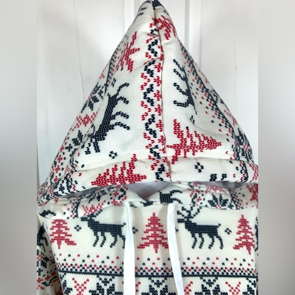 Cult Favorite Winter Hoodie with Matching Face Mask - NWT - Women’s - Picture 4 of 12